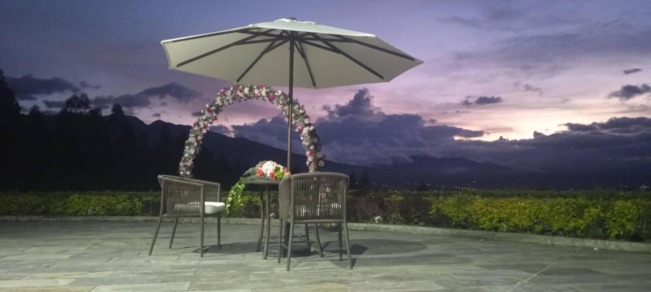 Hotel Medina Del Lago Otavalo Exterior photo