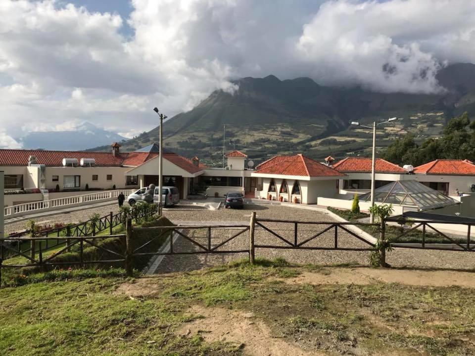 Hotel Medina Del Lago Otavalo Exterior photo