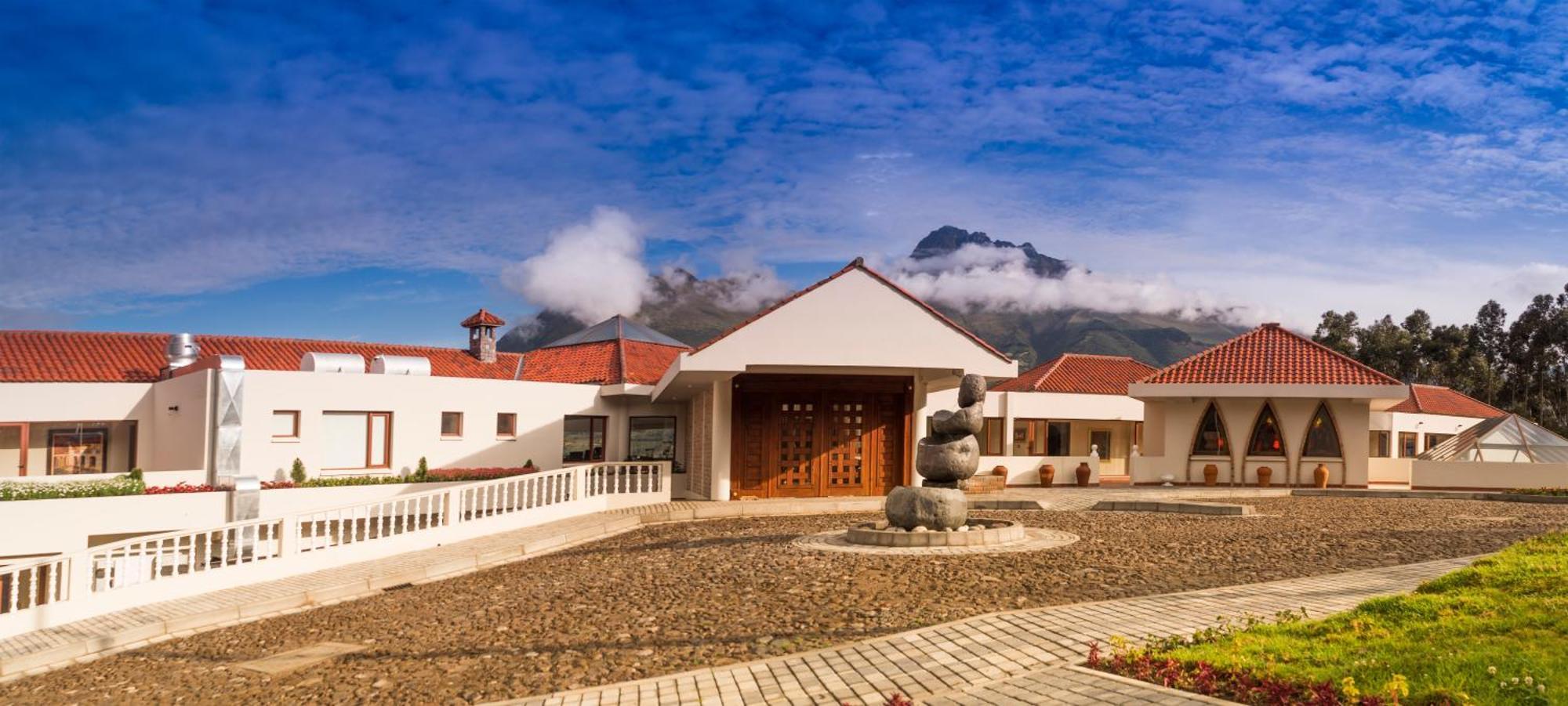 Hotel Medina Del Lago Otavalo Exterior photo